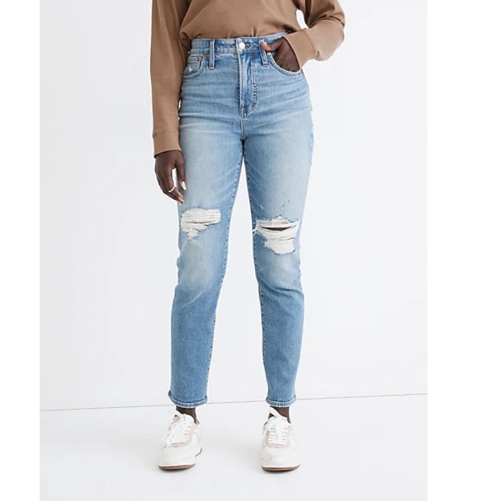 Madewell The Curvy Perfect Vintage Ripped Jean High Rise Sz 27Tall Denim Wash